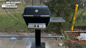 Outdoor grilling station